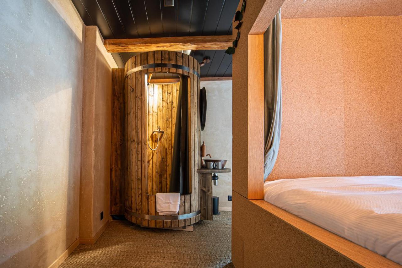 Peanut Medieval Lodge Saint-Ursanne Luaran gambar