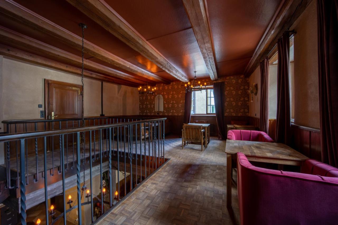 Peanut Medieval Lodge Saint-Ursanne Luaran gambar
