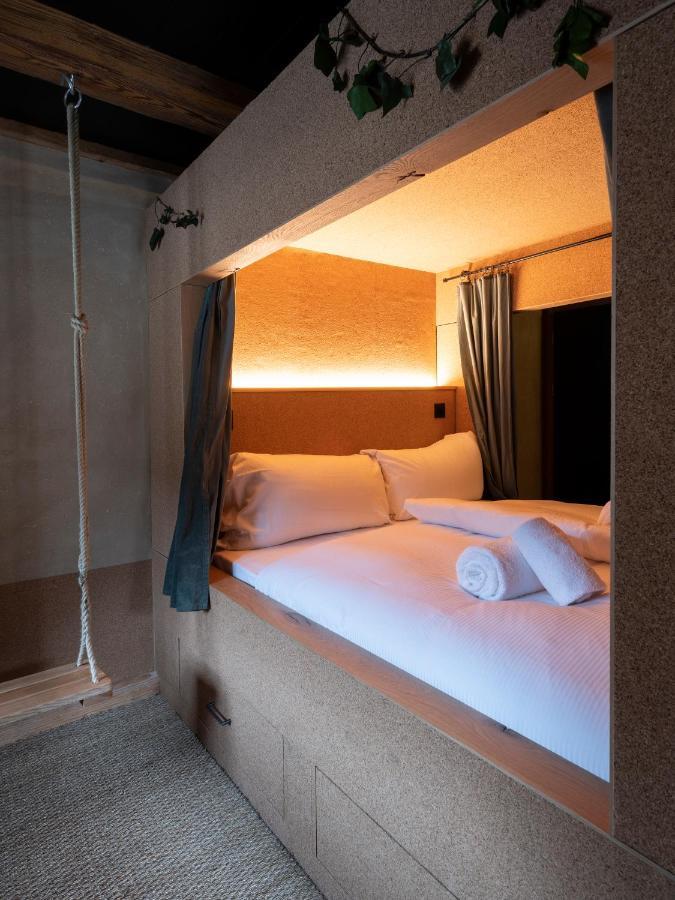 Peanut Medieval Lodge Saint-Ursanne Luaran gambar
