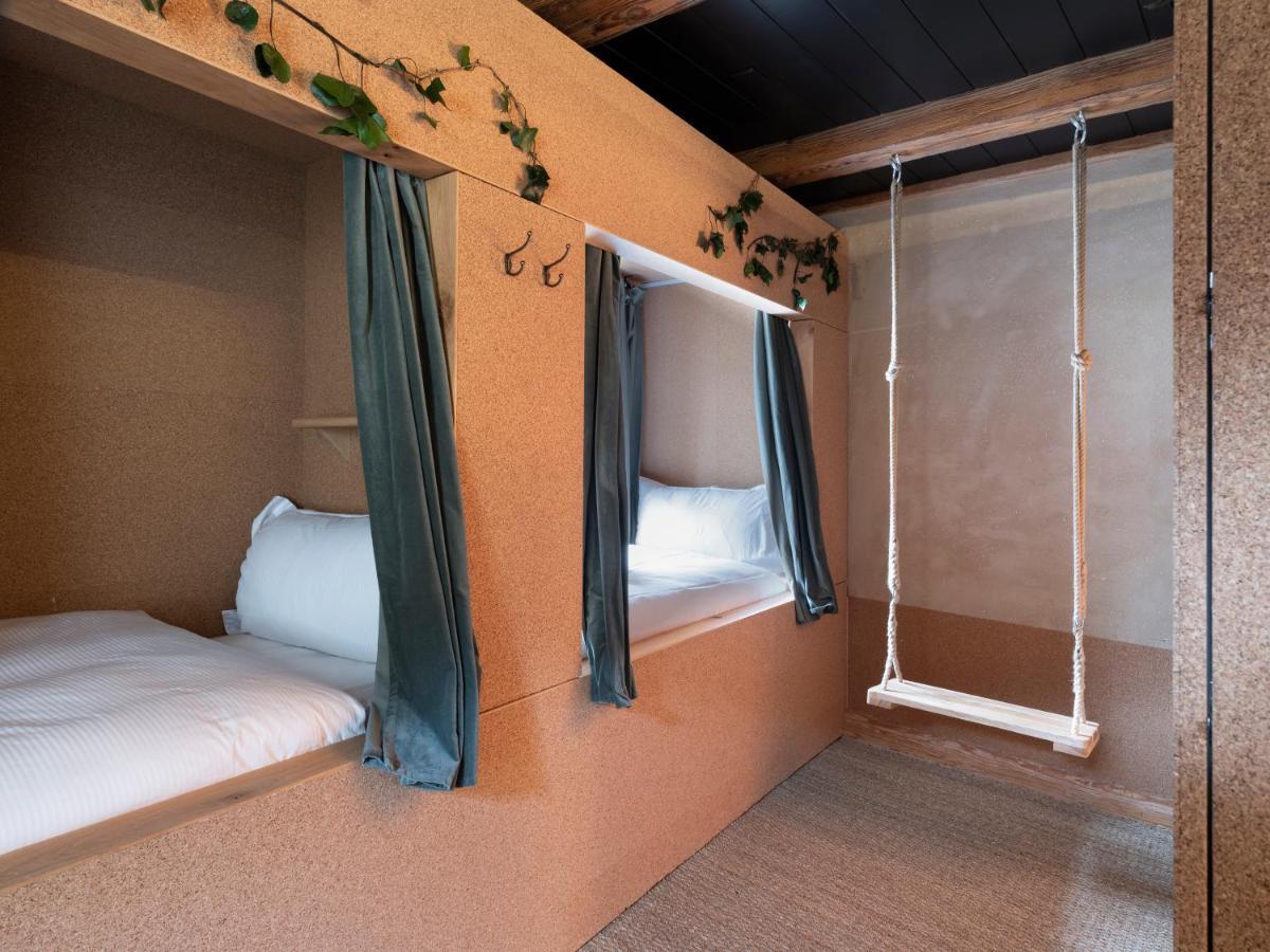 Peanut Medieval Lodge Saint-Ursanne Luaran gambar
